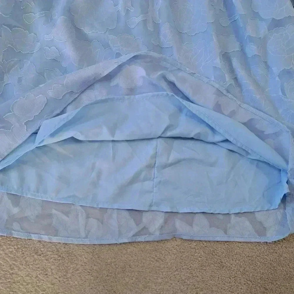 ❤️ Short Bell Sleeve Blouse Crewneck  Medium Tops Floral Blue Textured Shirt - Picture 9 of 13